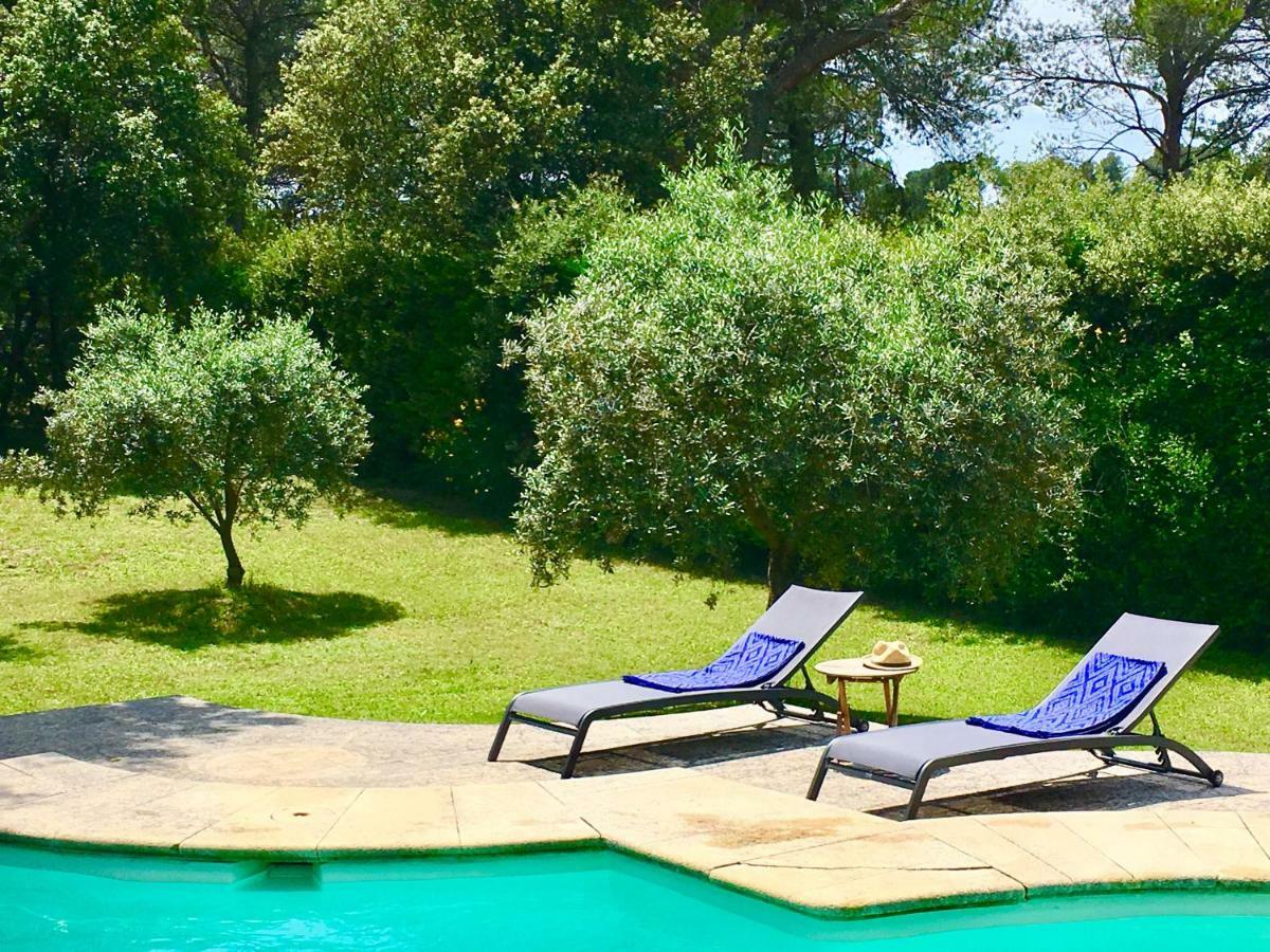 Hotel Les Cabanons Sainte Victoire Esterno foto